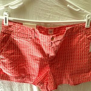 Short pants gap